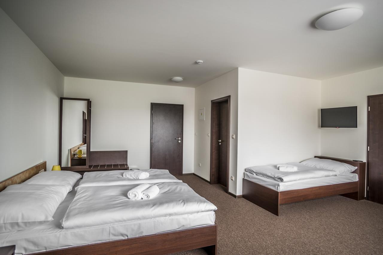 Hotel Na Farme Chotovice Room photo